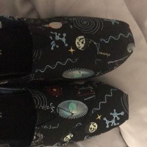 Tom’s Black Planet Flats Size 8.5 Wide